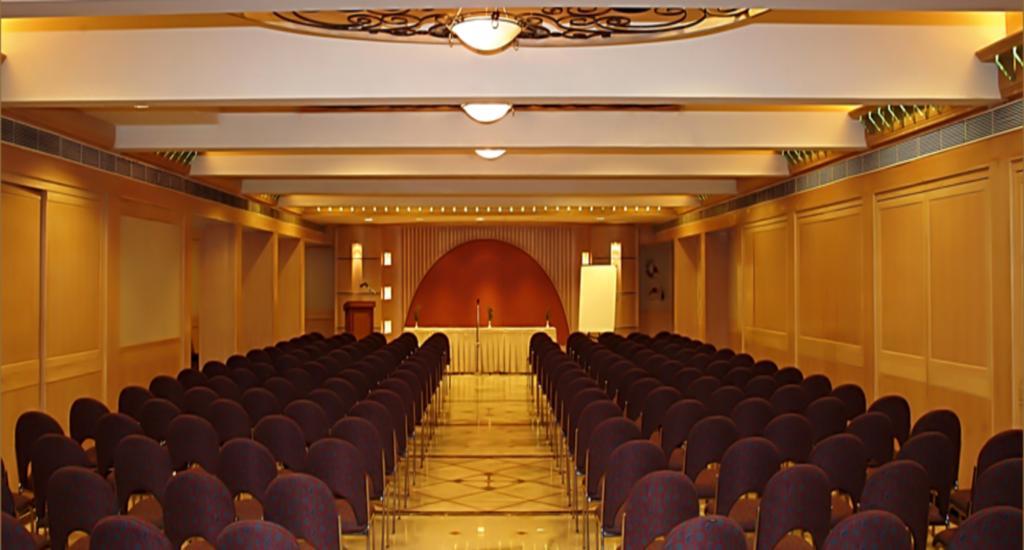 Comfort Inn President Near Ahmedabad Junction Station Exterior foto